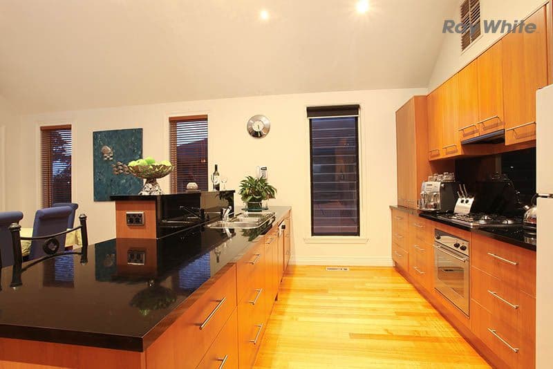 34 Sanctuary Lakes South Boulevard, POINT COOK VIC 3030, Point Cook - Thumbnail 7