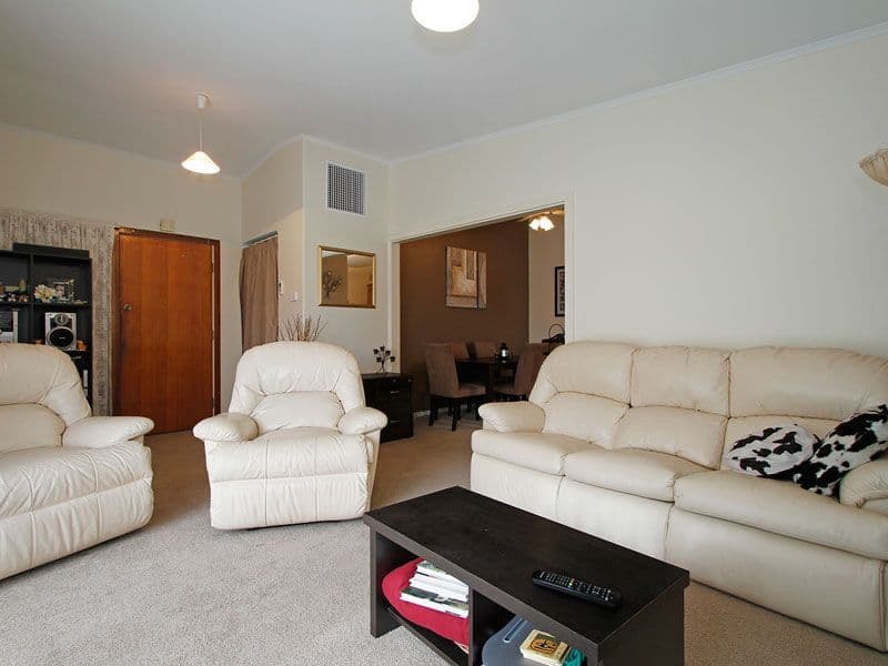 32 Brodie Crescent, CHRISTIES BEACH SA 5165, Christies Beach - Thumbnail 5