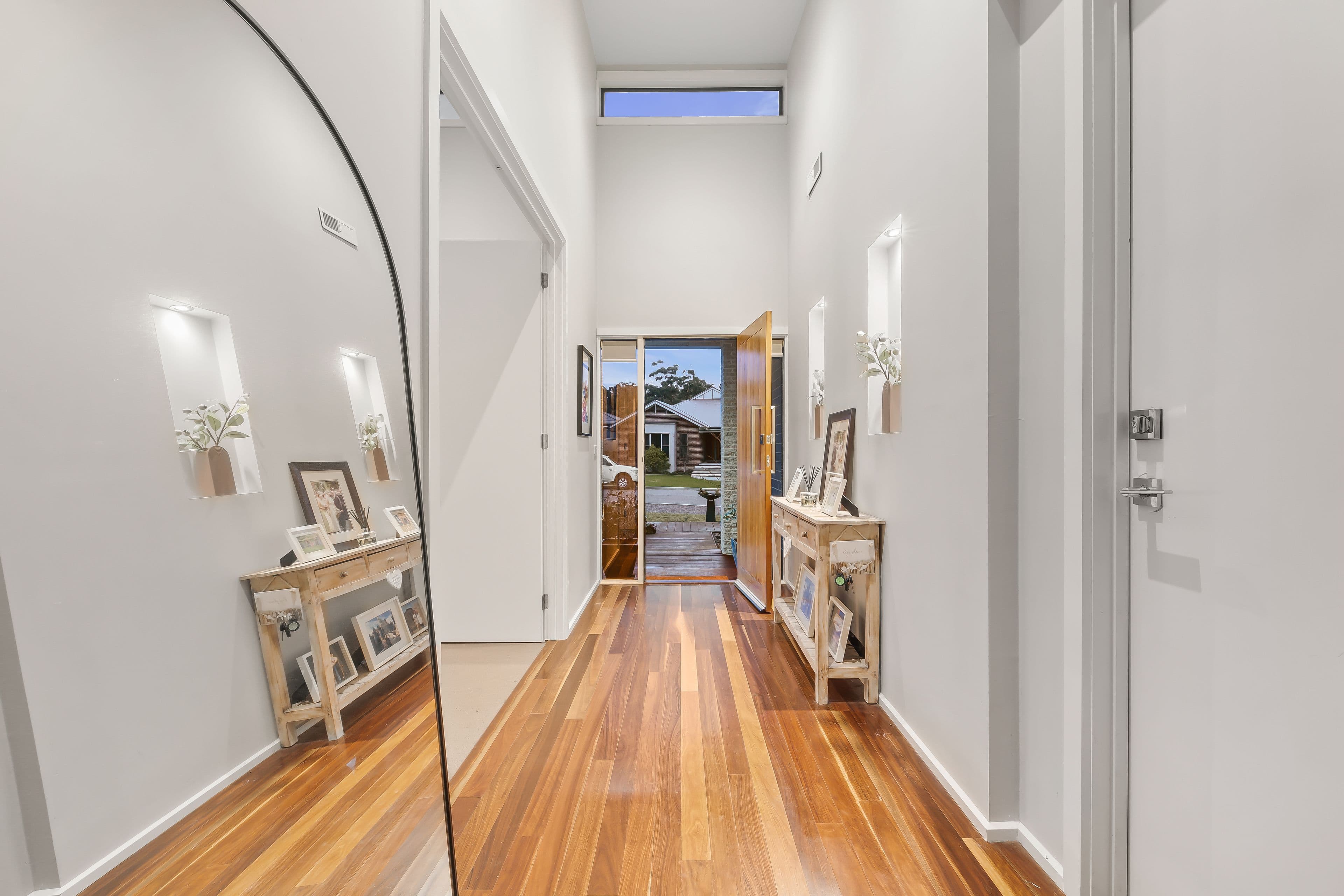 7 Henfield Close, Ballarat East VIC 3350, Ballarat East - Thumbnail 2