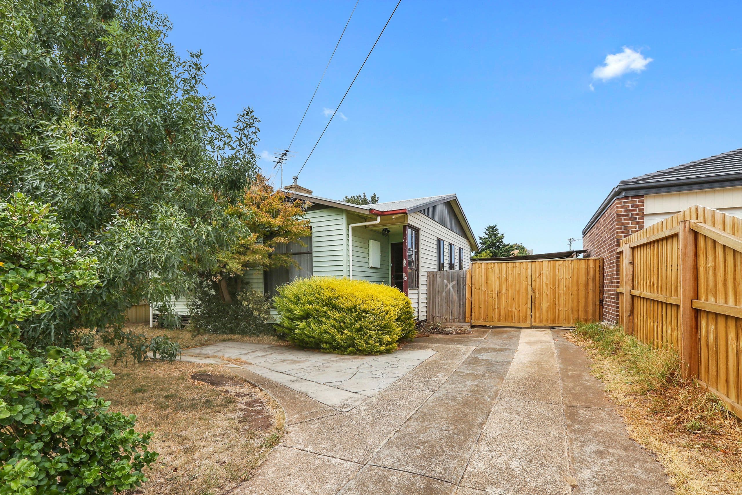 25 Ervin Road, Kilsyth - Image 1
