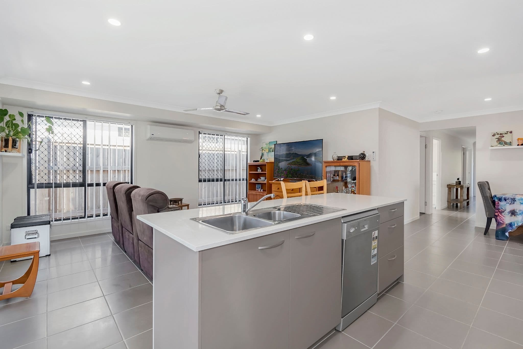 103 William Boulevard, Pimpama QLD 4209, Pimpama - Thumbnail 2
