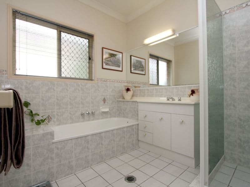 22 Khandalla Street, UPPER MOUNT GRAVATT QLD 4122, Upper Mount Gravatt - Thumbnail 7