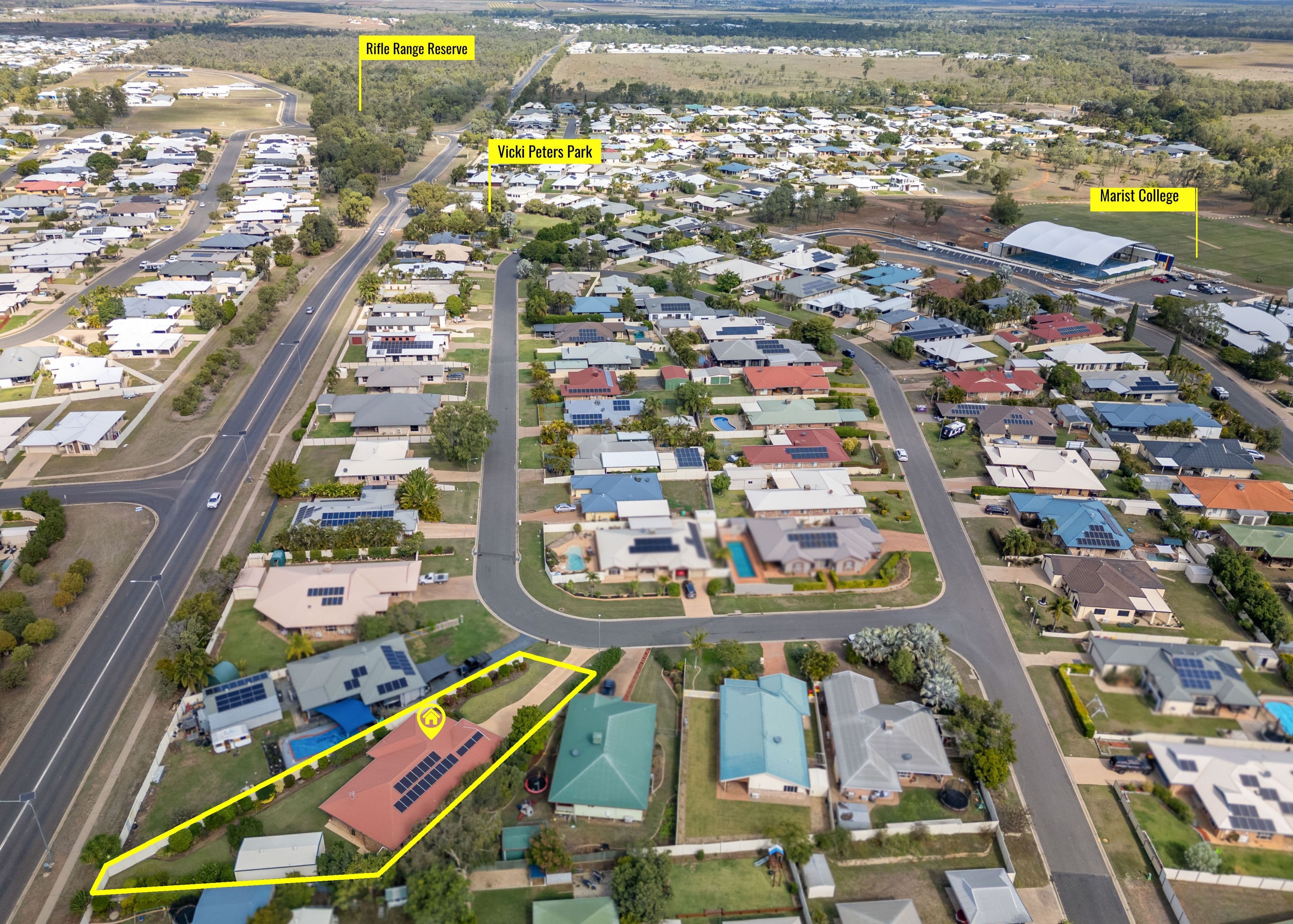 7 Callaghan Street, Emerald QLD 4720, Emerald - Thumbnail 2
