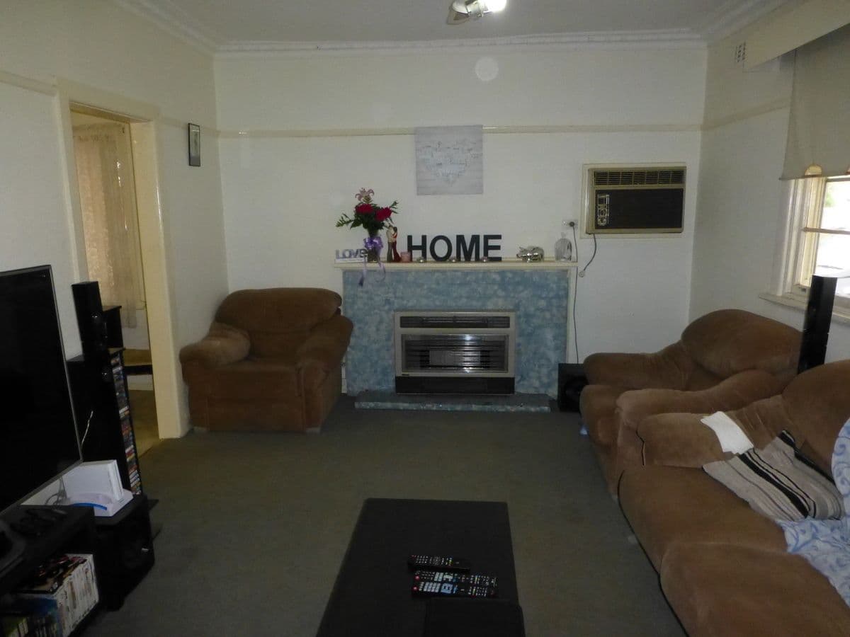 47 Barry Street, ECHUCA VIC 3564, Echuca - Thumbnail 2
