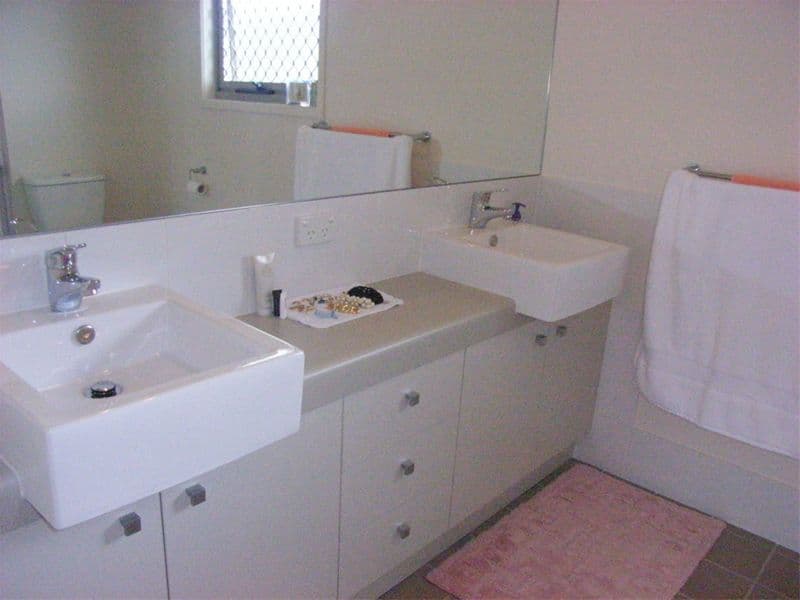 66  Brookfield Street, KEDRON QLD 4031, Kedron - Thumbnail 3