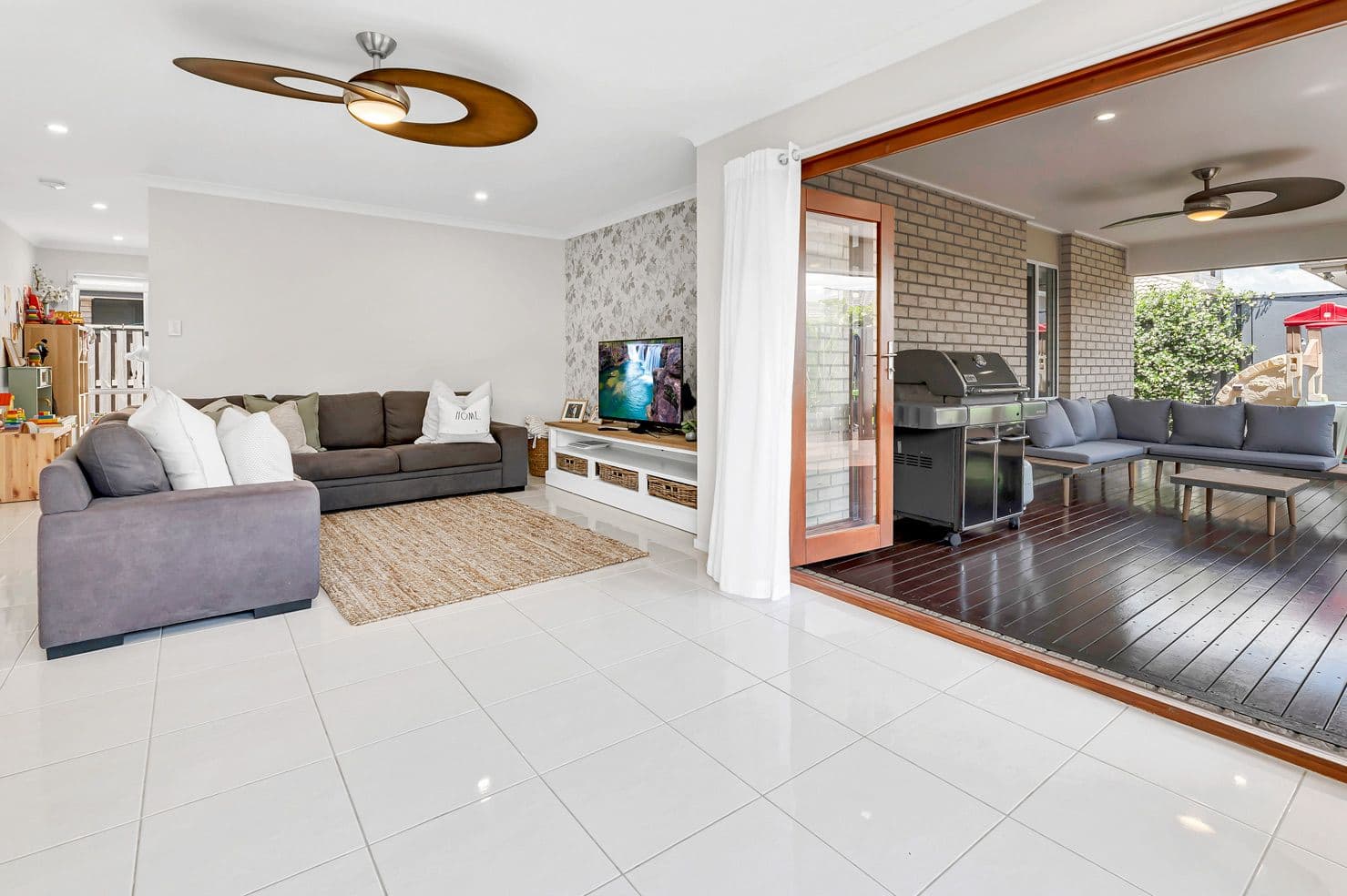 19 Belconnen Drive, Pimpama QLD 4209, Pimpama - Thumbnail 3
