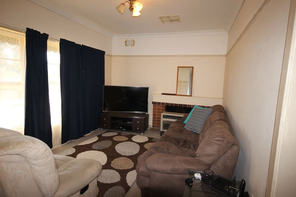 152 Napier Street, TAMWORTH NSW 2340, East Tamworth - Thumbnail 2