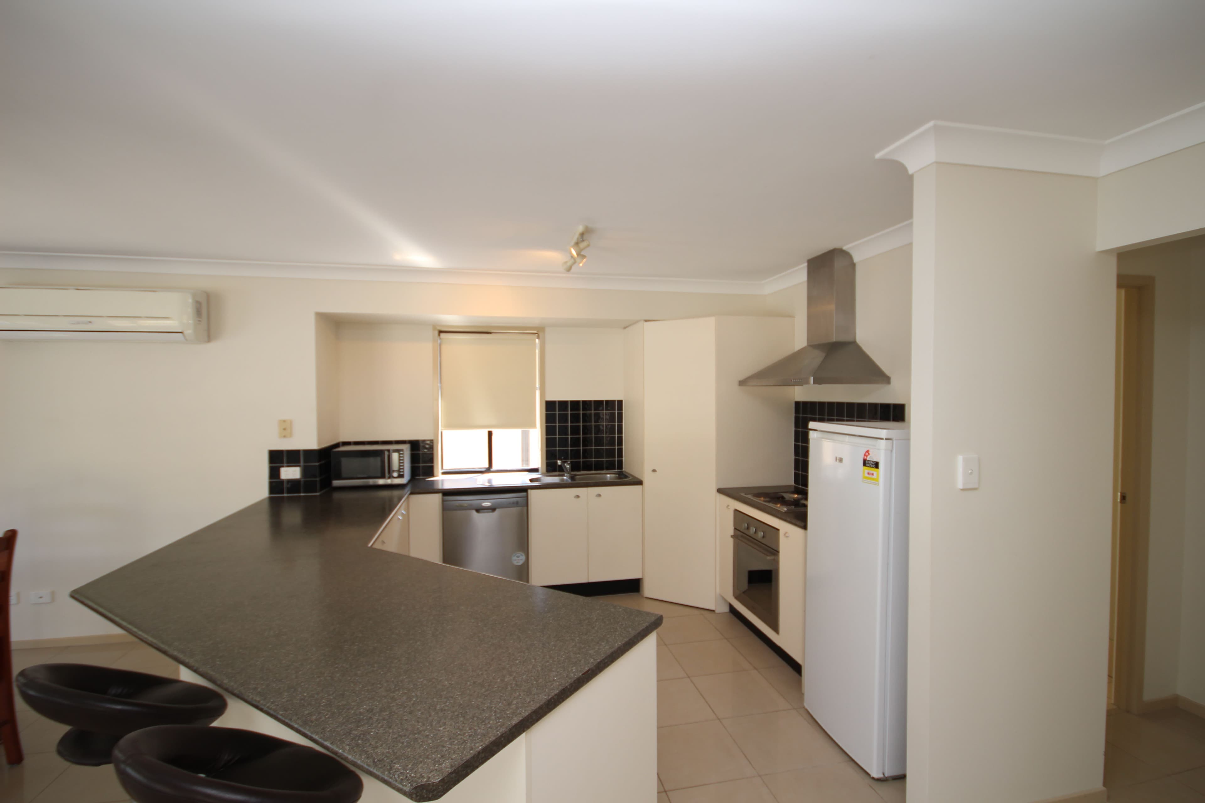10 Earl Court, Landsborough QLD 4550, Landsborough - Thumbnail 6