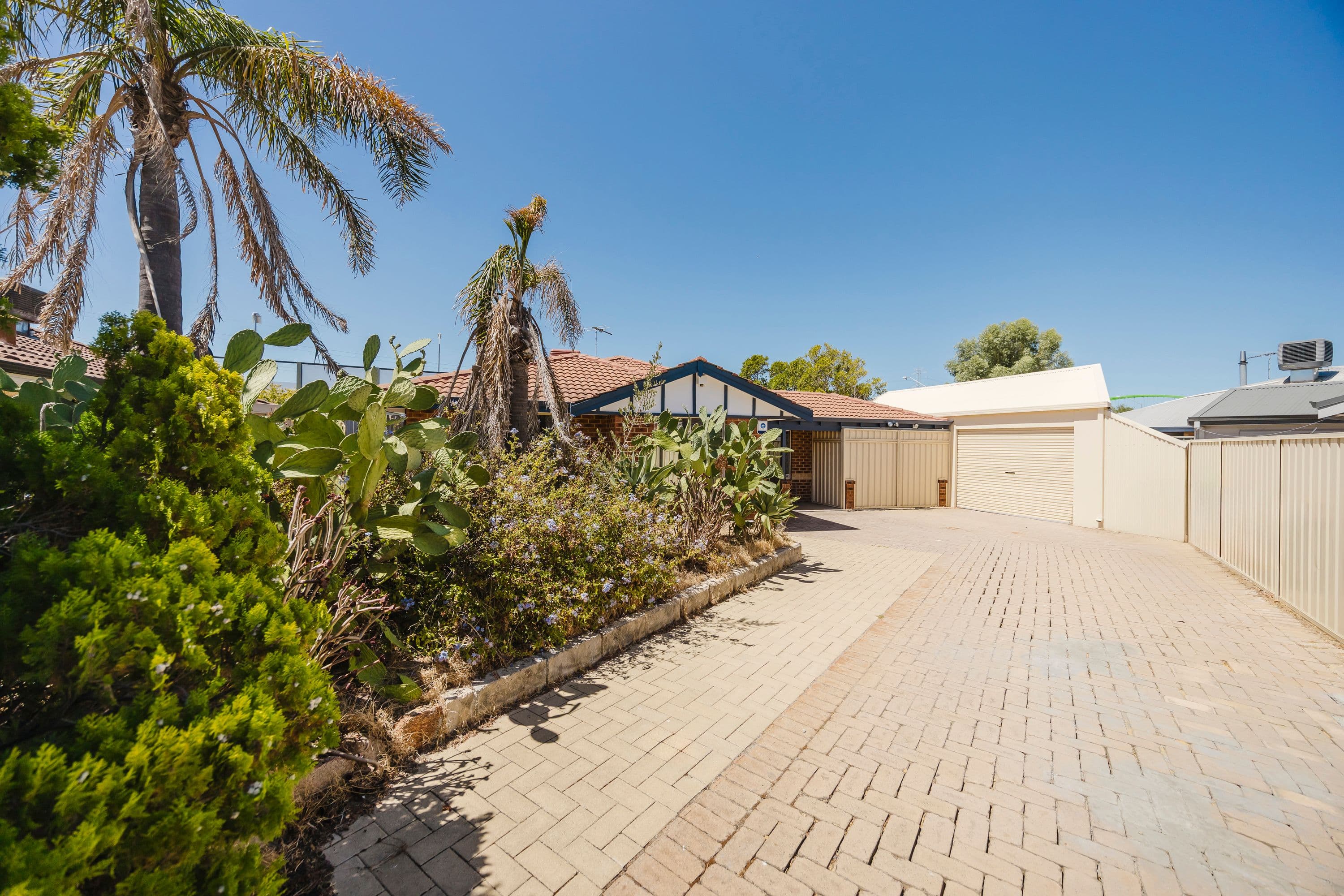 22 Pinnacles Place, Ballajura WA 6066, Ballajura - Thumbnail 2