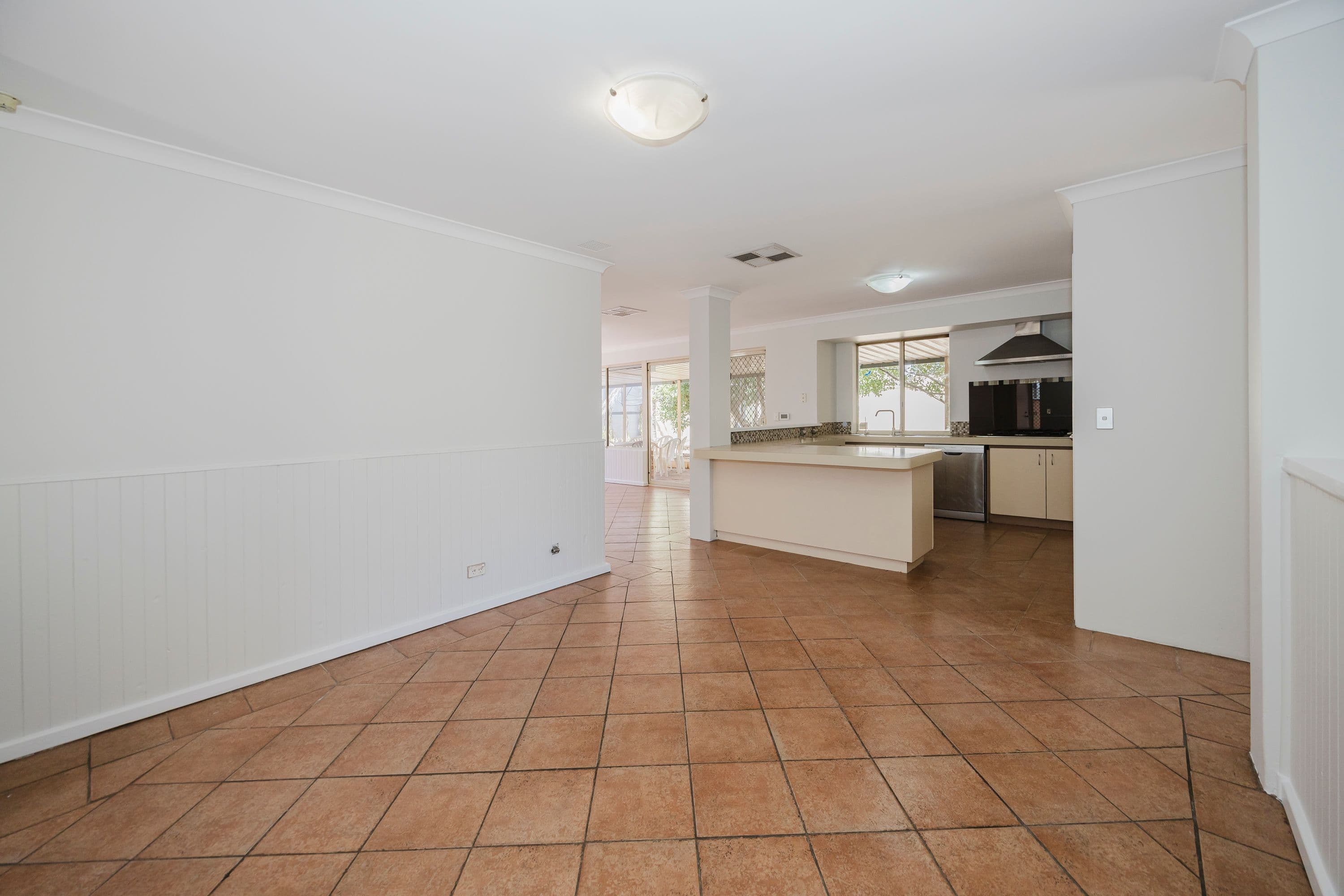 22 Pinnacles Place, Ballajura WA 6066, Ballajura - Thumbnail 7