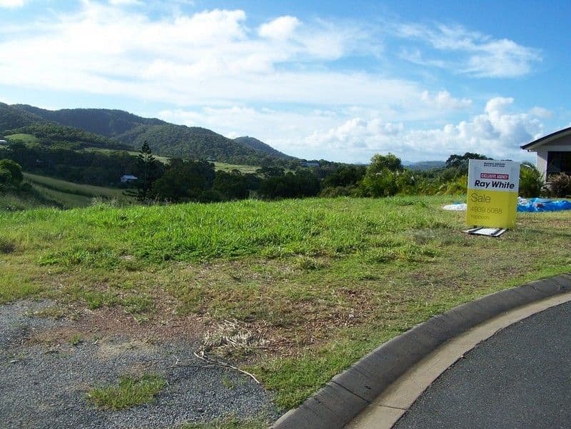 7 Pitcairn Court, PACIFIC HEIGHTS QLD 4703, Pacific Heights - Thumbnail 3