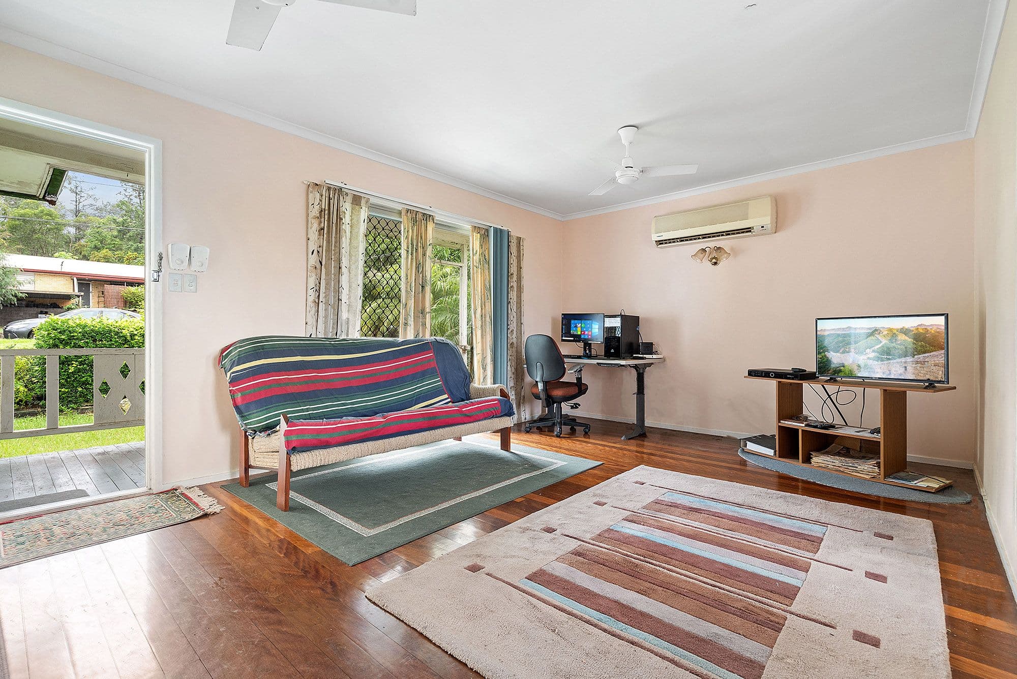 18 Collin Court, Kingston QLD 4114, Kingston - Thumbnail 2