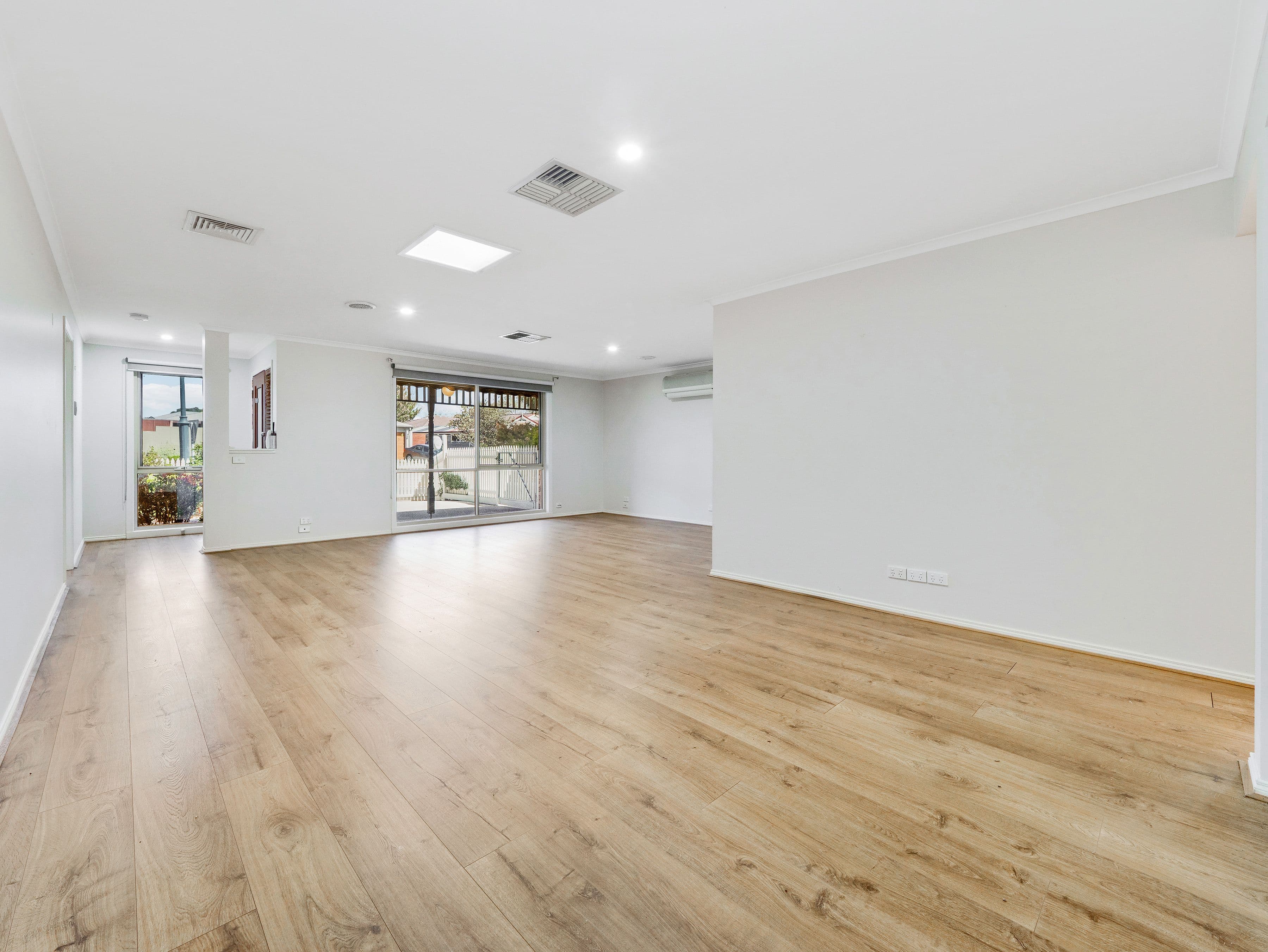 48 Brookland Greens Boulevard, Cranbourne VIC 3977, Cranbourne - Thumbnail 3