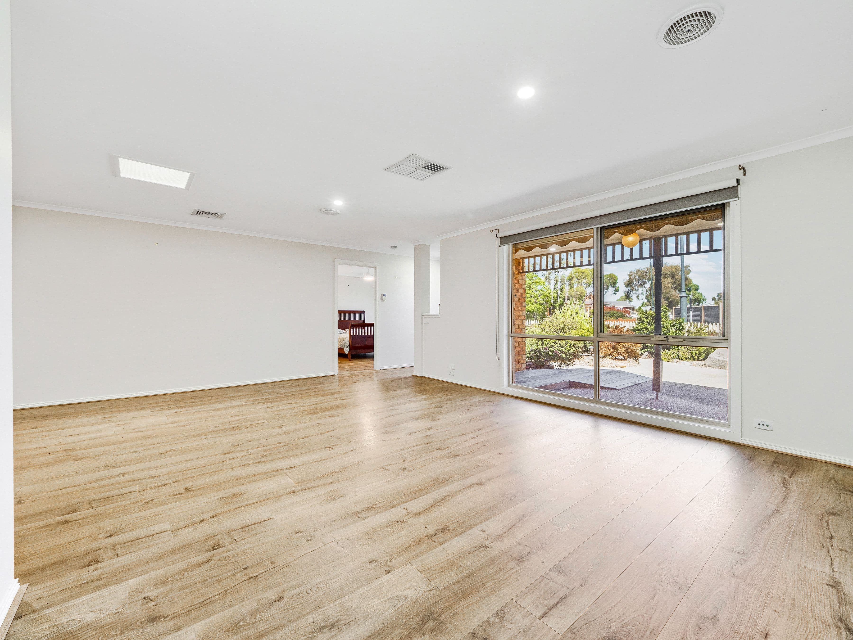 48 Brookland Greens Boulevard, Cranbourne VIC 3977, Cranbourne - Thumbnail 4