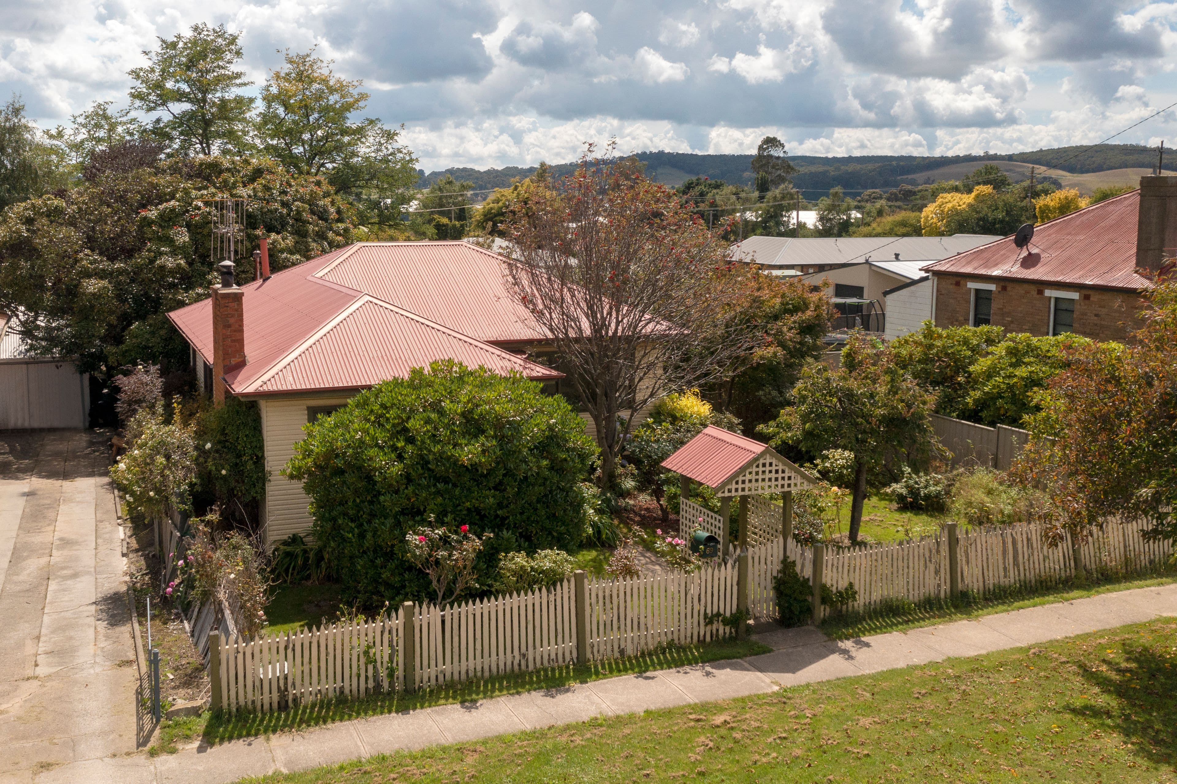 69 Oberon Street, Oberon NSW 2787, Oberon - Thumbnail 2