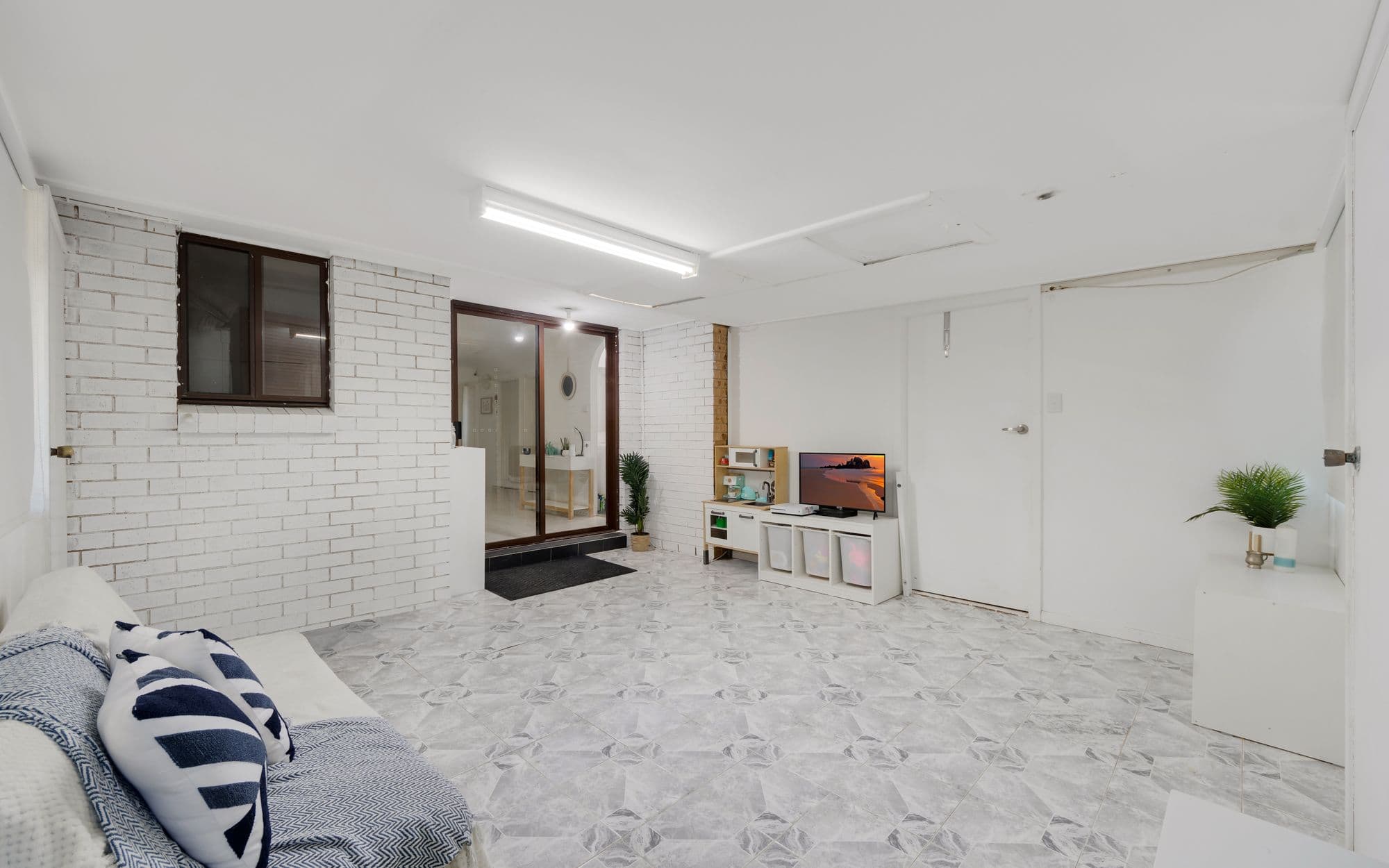 27 Wintaroo Crescent, St Helens Park NSW 2560, St Helens Park - Thumbnail 8