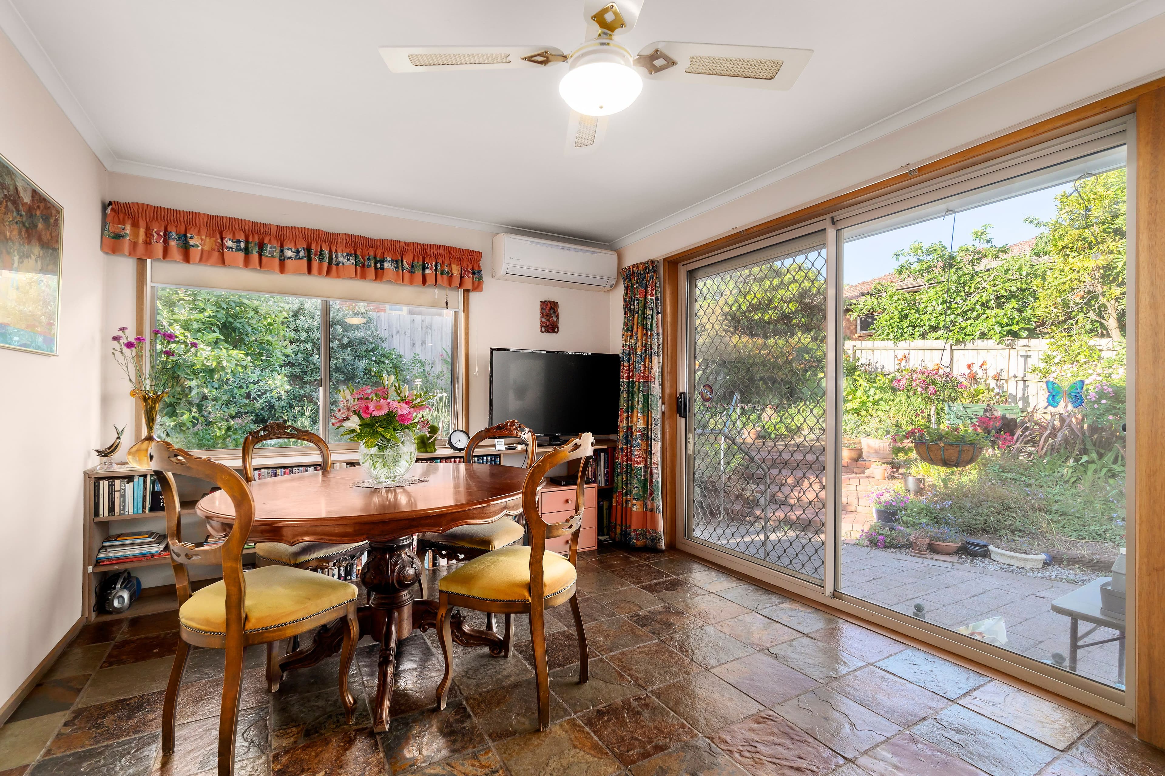 22 Calder Way, Wantirna South VIC 3152, Wantirna South - Thumbnail 4