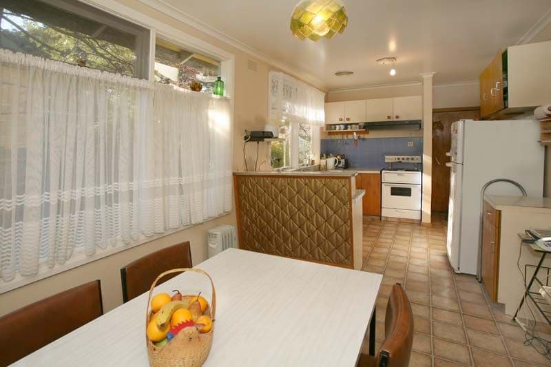 62 Pepperell Avenue, GLEN WAVERLEY VIC 3150, Glen Waverley - Thumbnail 3