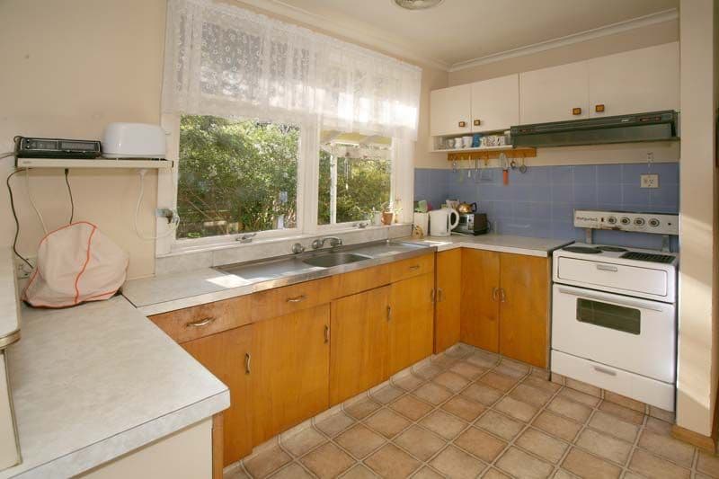 62 Pepperell Avenue, GLEN WAVERLEY VIC 3150, Glen Waverley - Thumbnail 4