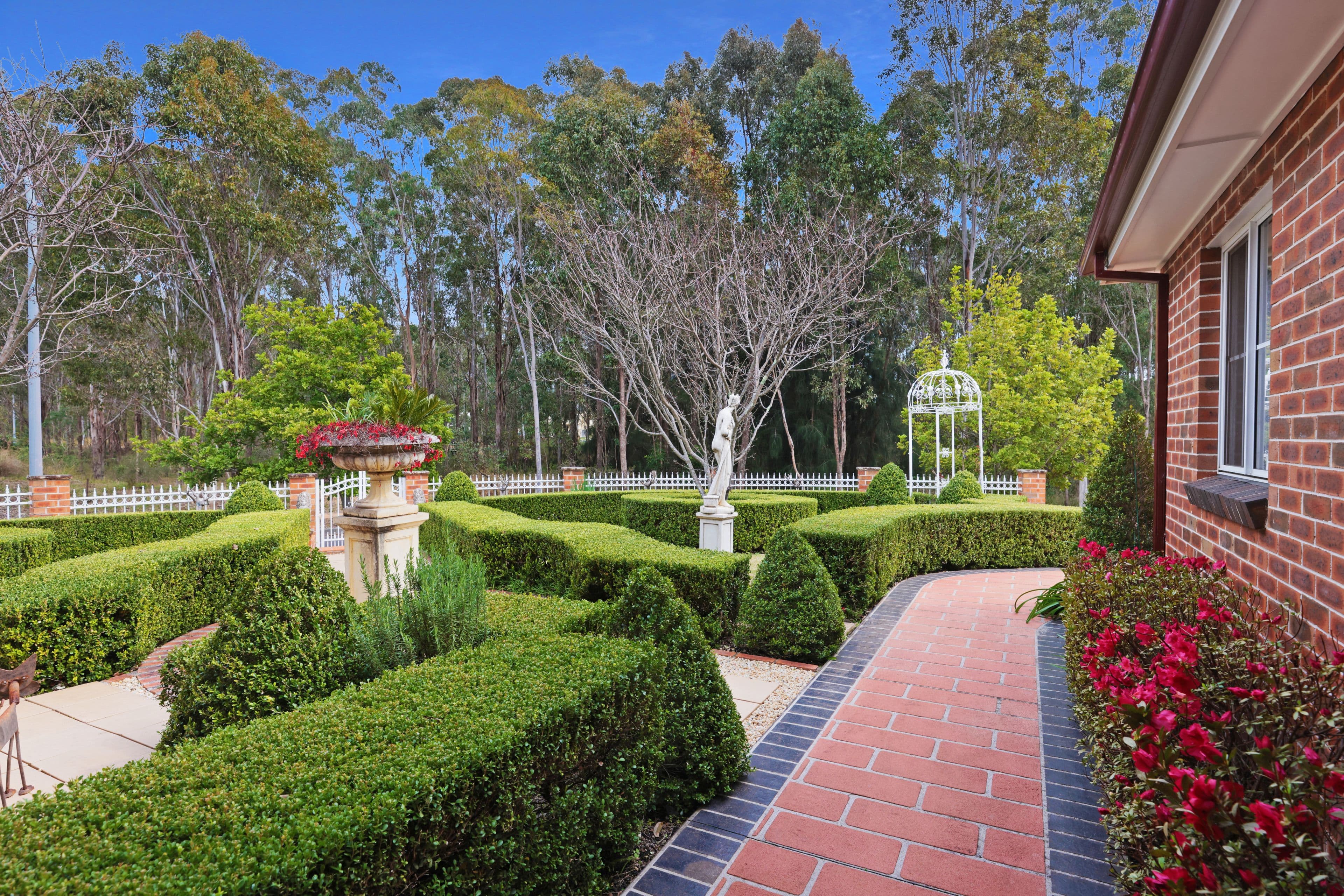 18 Avalon Crescent, Glenmore Park NSW 2745, Glenmore Park - Thumbnail 3