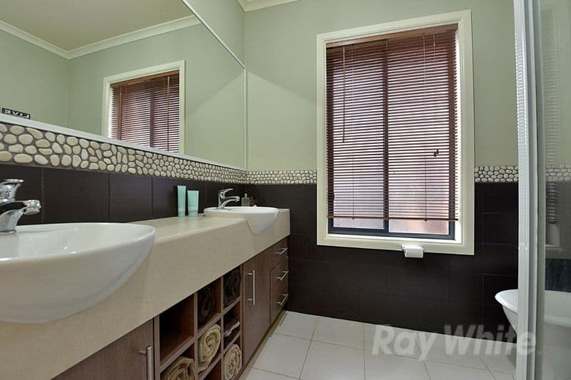 5 Warrabel Road, FERNTREE GULLY VIC 3156, Ferntree Gully - Thumbnail 7