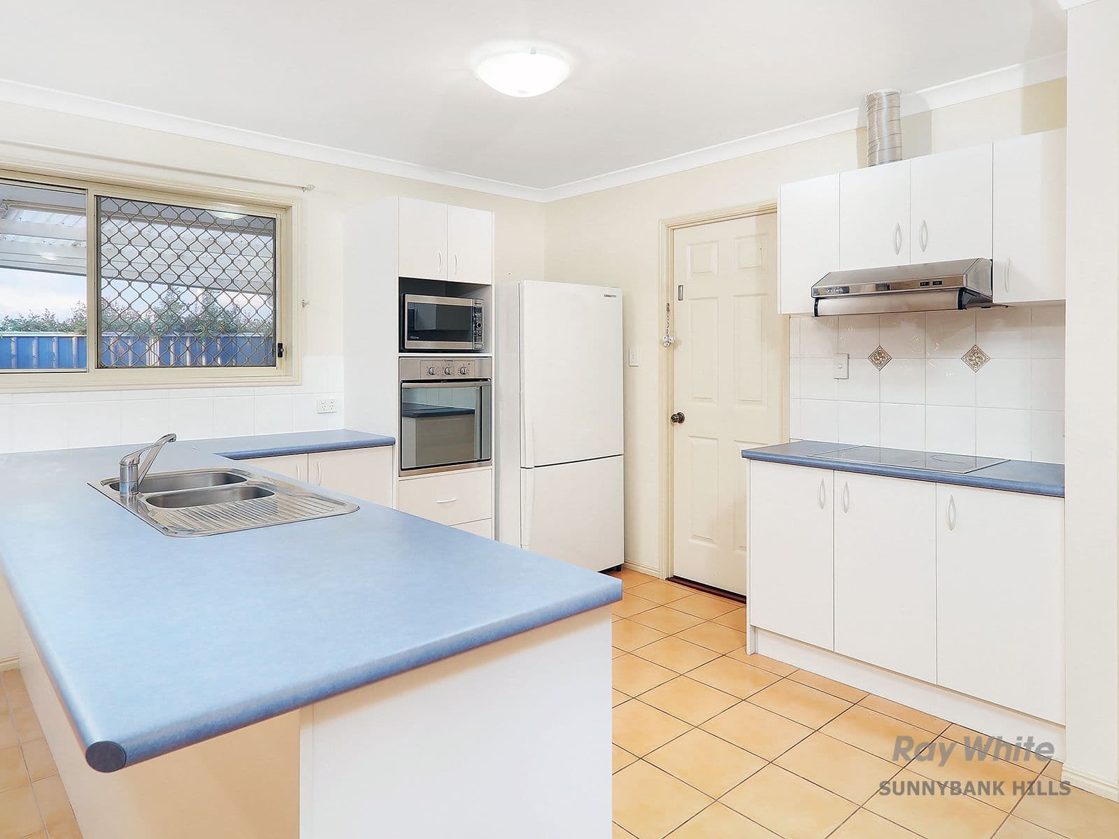 128 Waterbrooke Circuit, Drewvale QLD 4116, Drewvale - Thumbnail 4