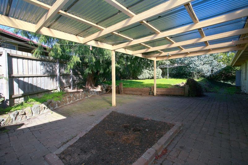 4 Scenic Court, DANDENONG NORTH VIC 3175, Dandenong North - Thumbnail 2