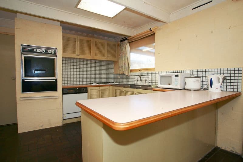 4 Scenic Court, DANDENONG NORTH VIC 3175, Dandenong North - Thumbnail 5