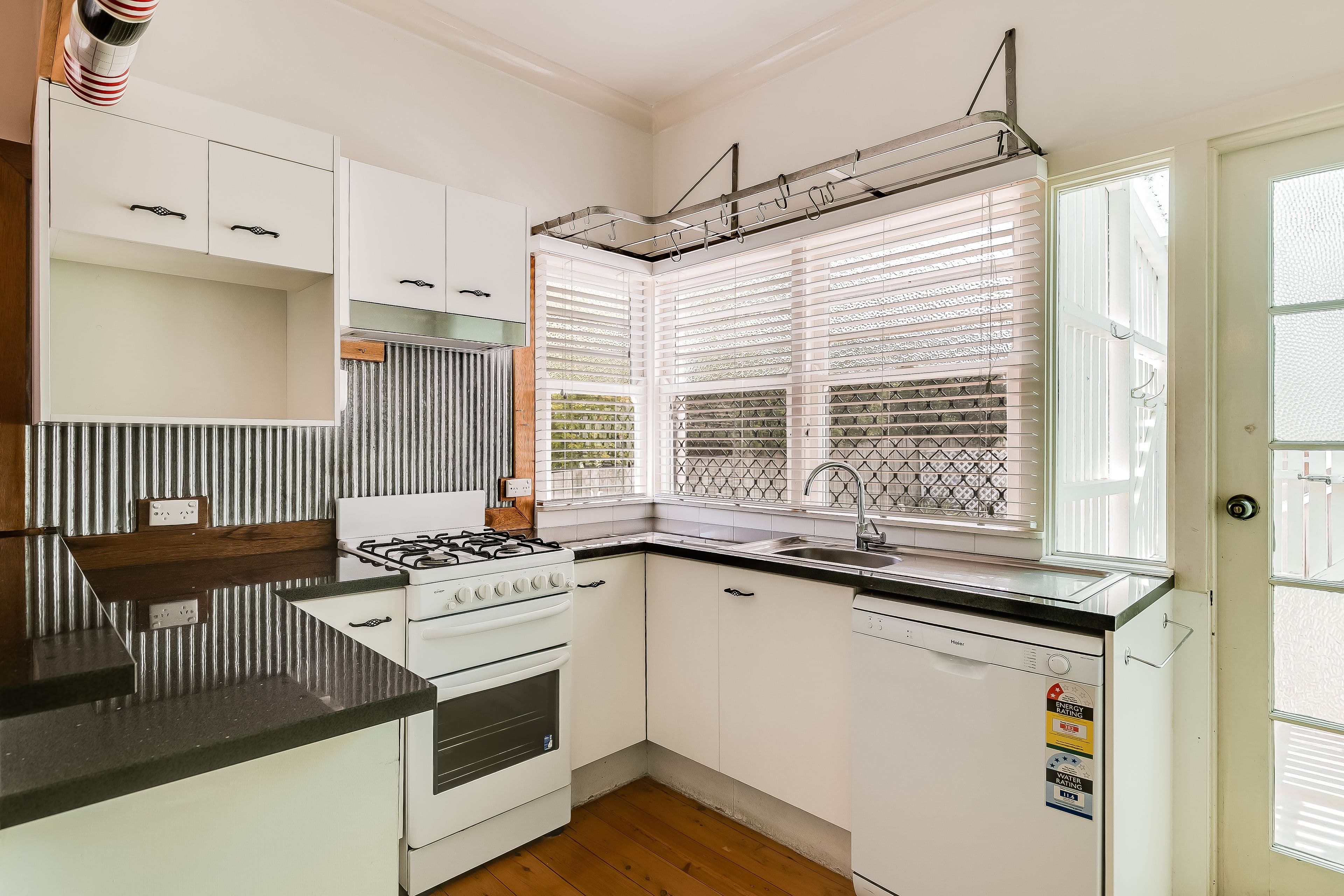 29 Moloney Street, North Toowoomba QLD 4350, North Toowoomba - Thumbnail 6