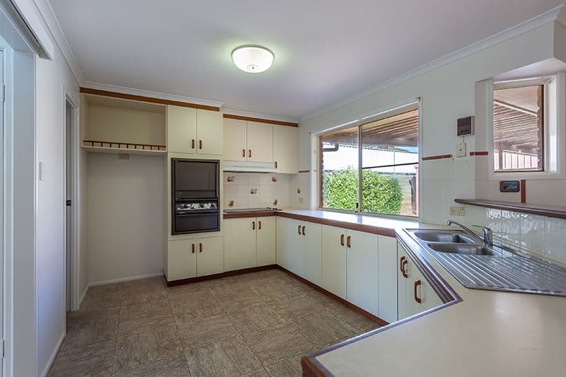 10 Quinlan Court, Darling Heights QLD 4350, Darling Heights - Thumbnail 4