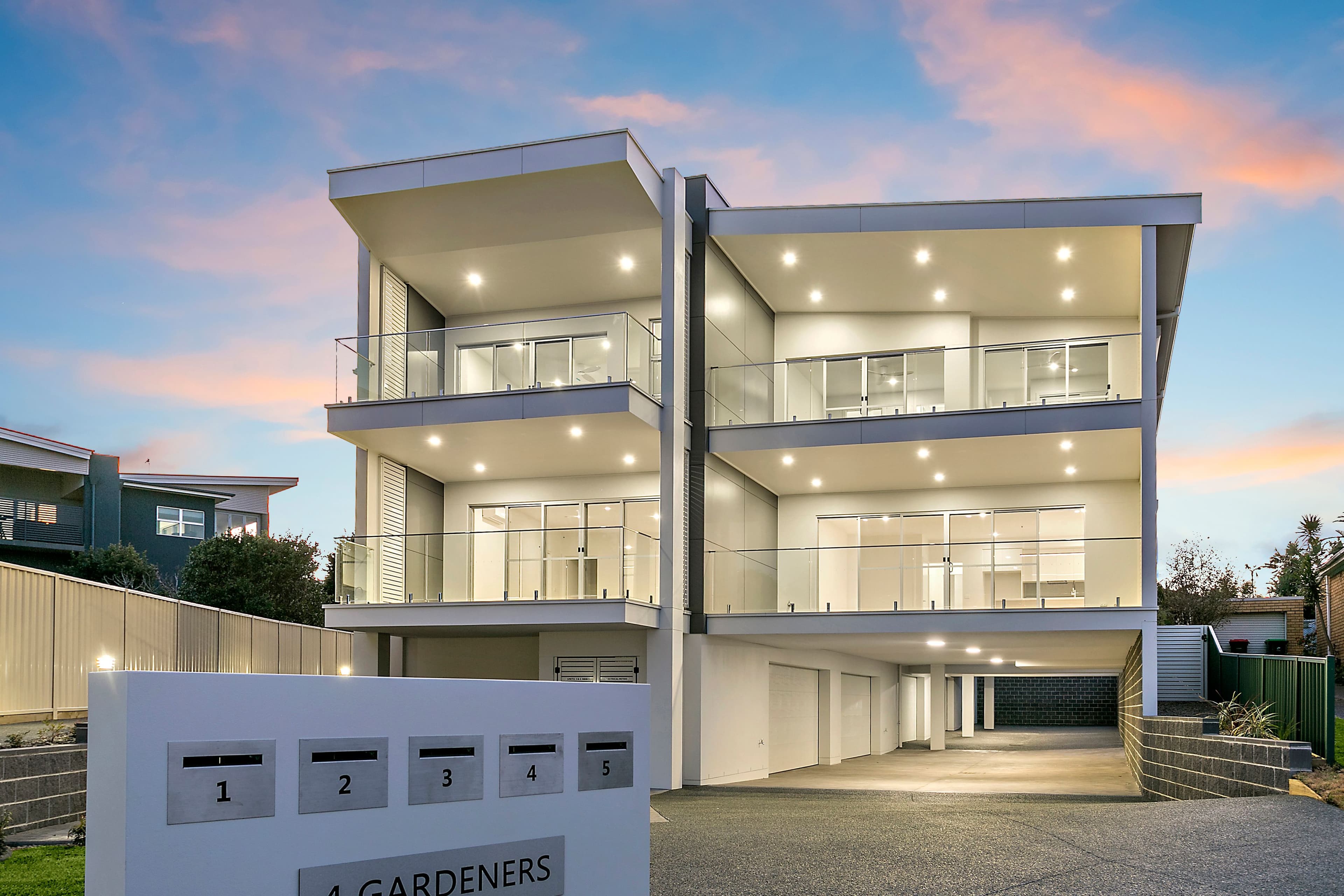 4 Gardeners Crescent, Shellharbour - Image 1