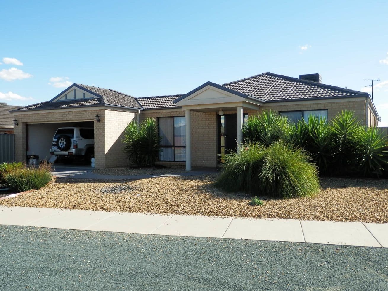 23 Jamieson Drive, ECHUCA VIC 3564, Echuca - Image 1
