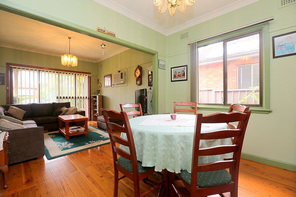 6 Vista Crescent, Chester Hill NSW 2162, Chester Hill - Thumbnail 5