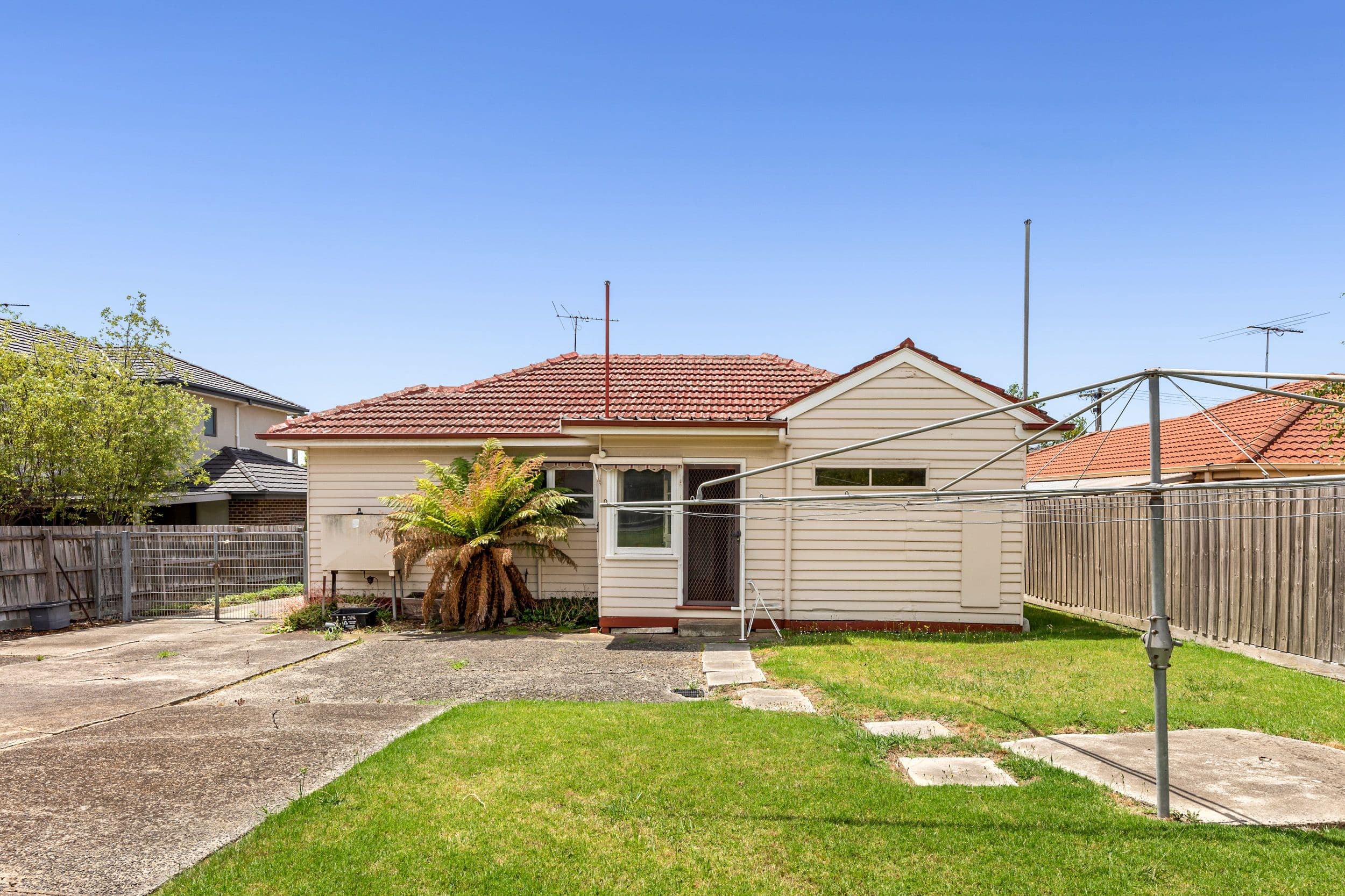 14 Carmody Street, Burwood VIC 3125, Burwood - Thumbnail 4