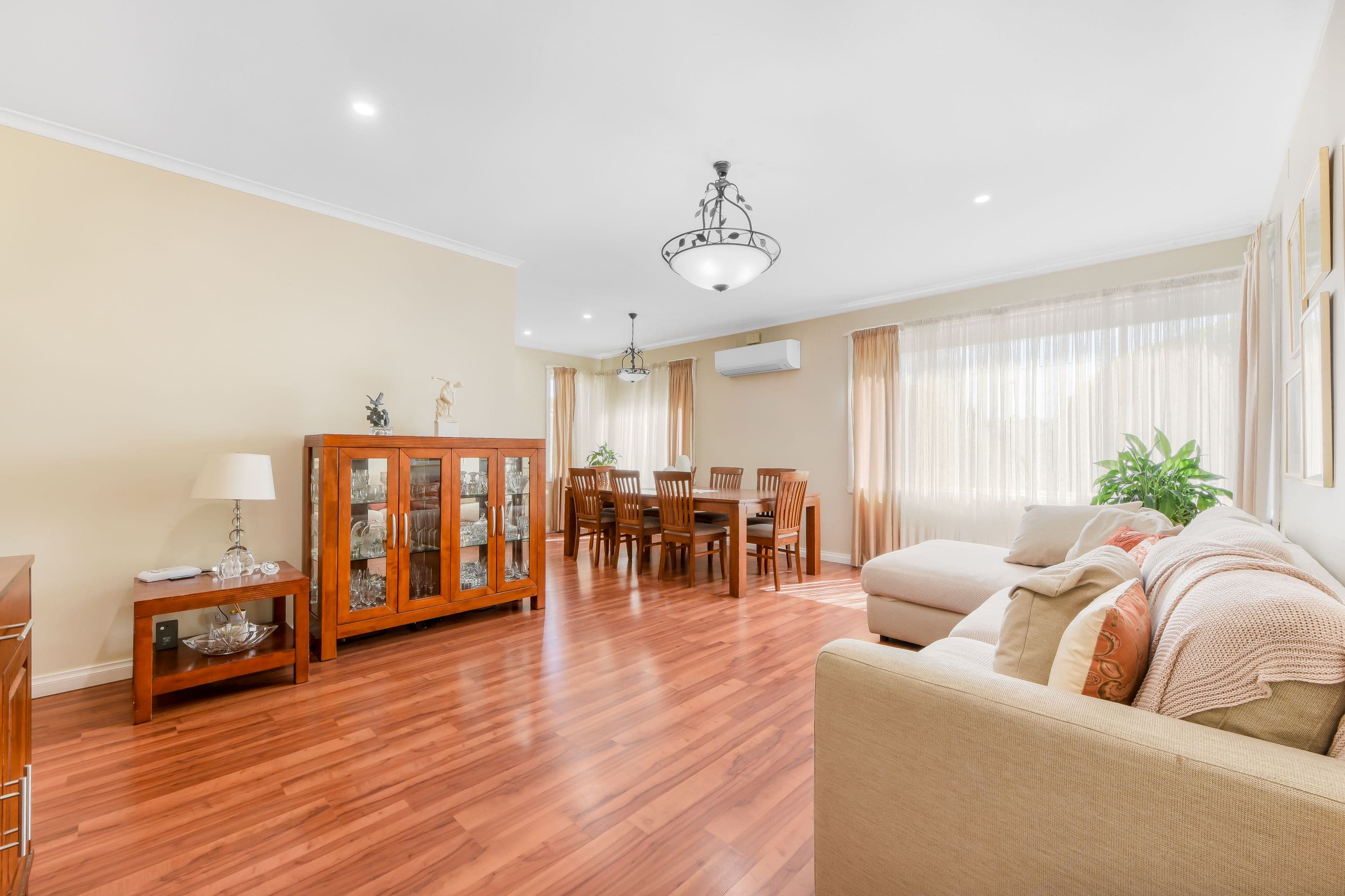 16 Azalea Crescent, Dandenong North VIC 3175, Dandenong North - Thumbnail 2