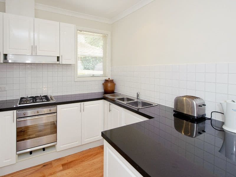 38 Linlithgow Street, MITCHAM VIC 3132, Mitcham - Thumbnail 2