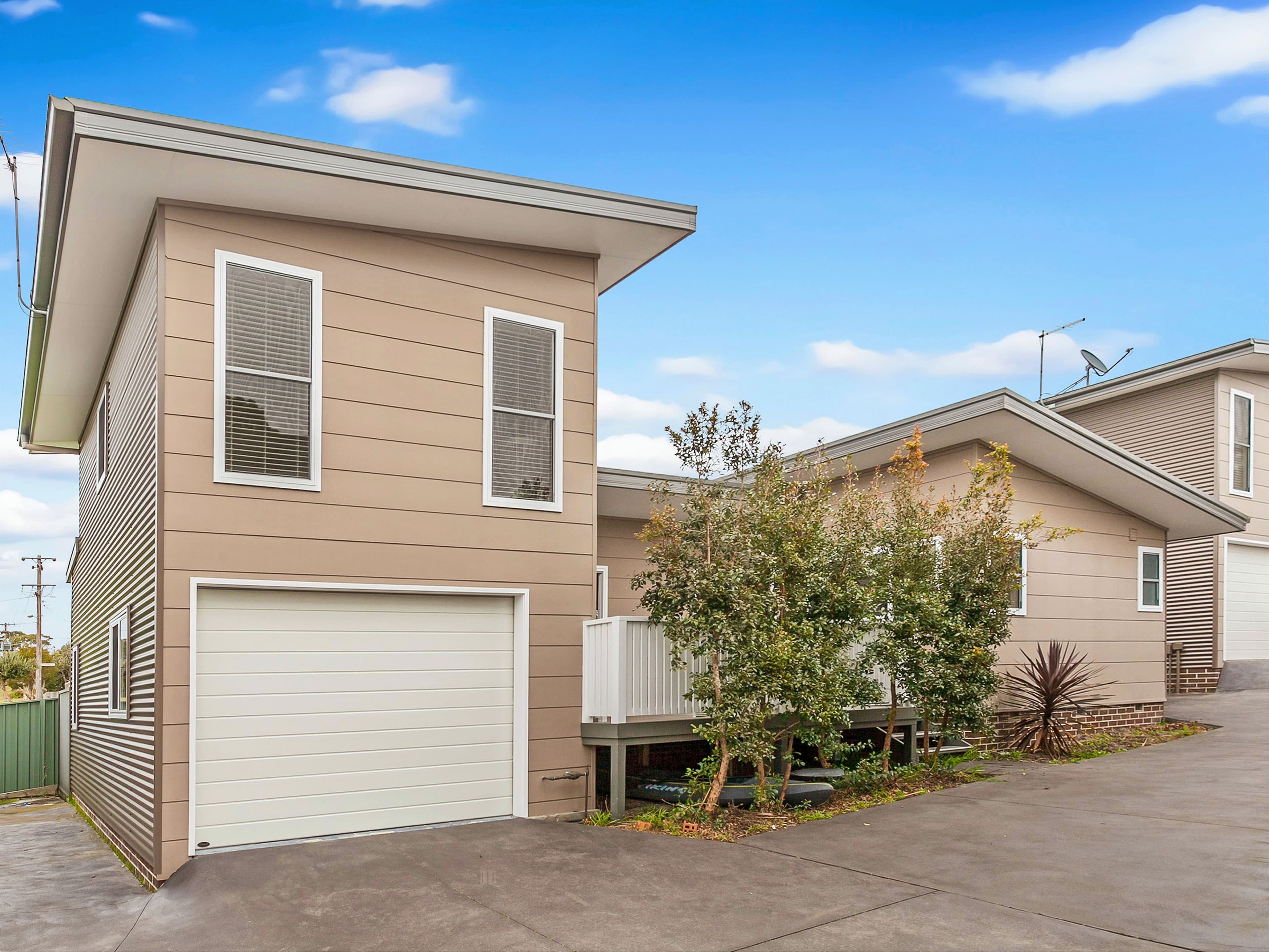 43 Laurina Avenue, Helensburgh - Thumbnail 2