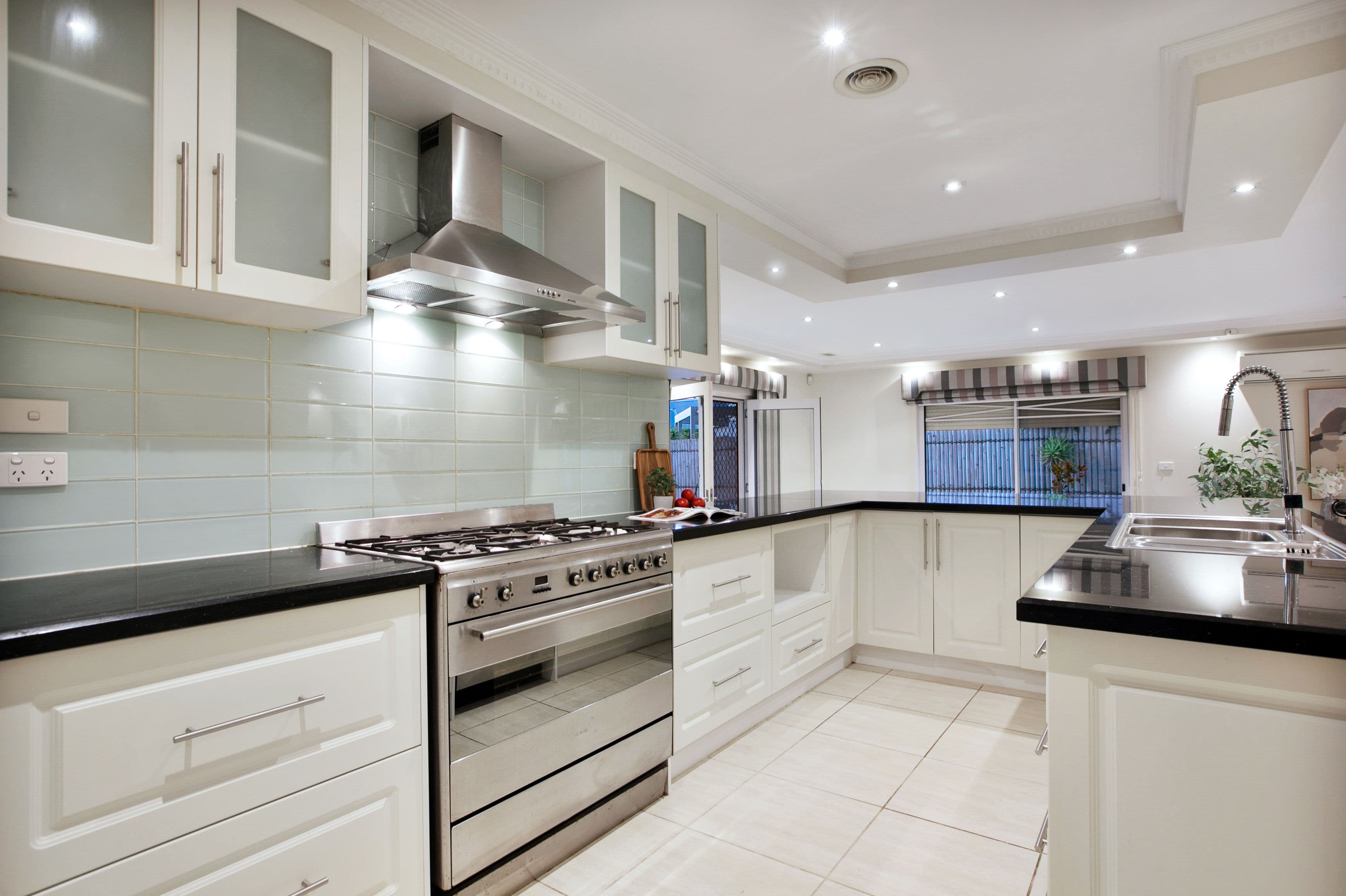 8 Mia Close, Reservoir VIC 3073, Reservoir - Thumbnail 3
