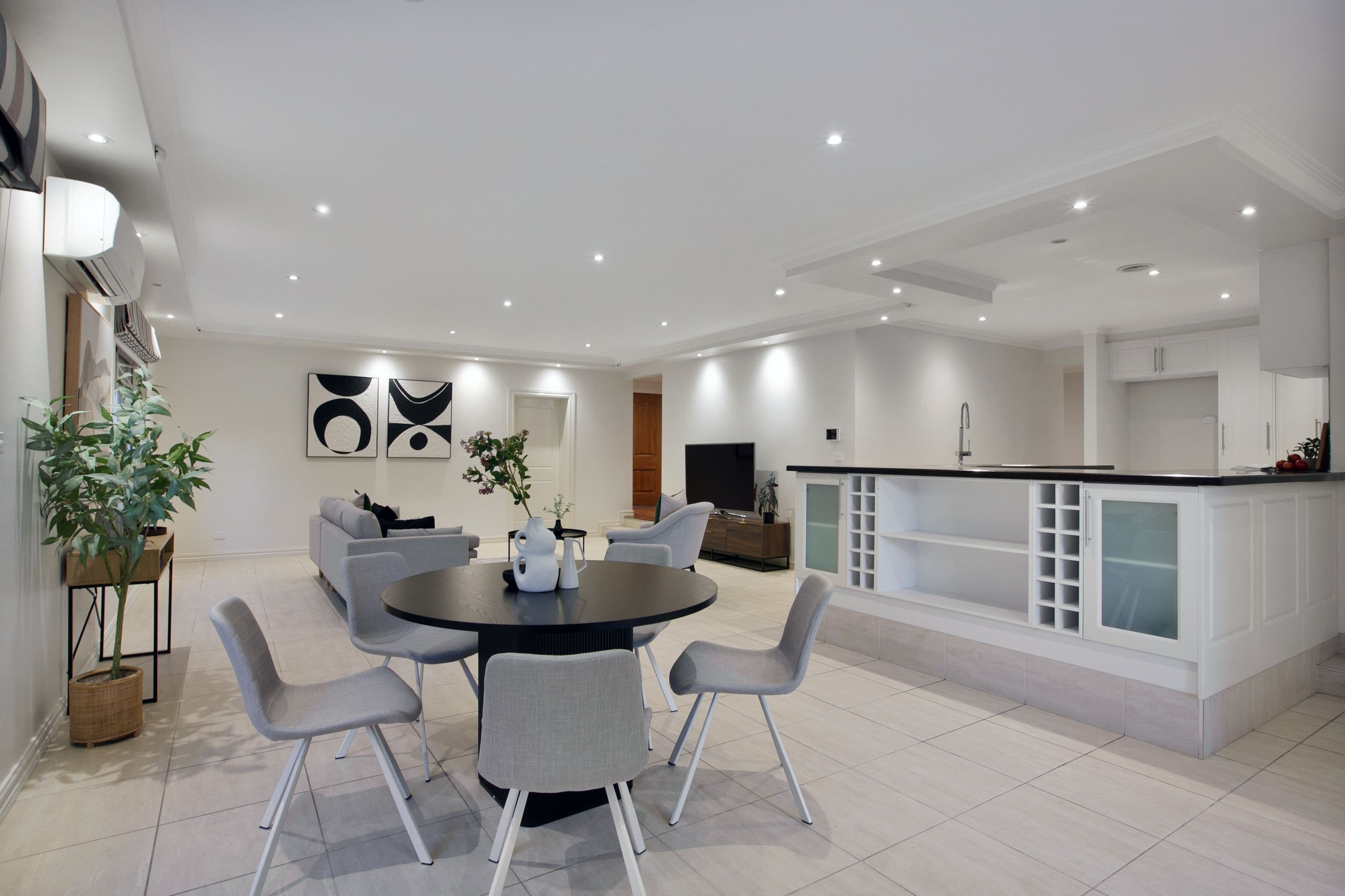 8 Mia Close, Reservoir VIC 3073, Reservoir - Thumbnail 4