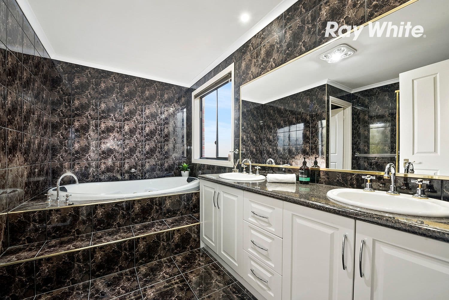 4 Ruby Place, Dingley Village VIC 3172, Dingley Village - Thumbnail 7