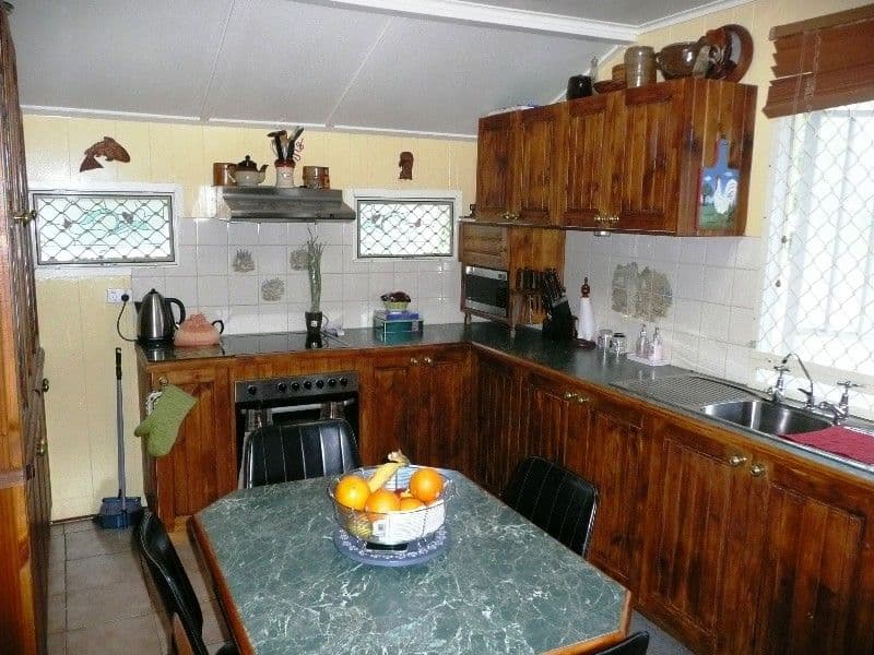 28 Glenmorris Street, BUNDABERG QLD 4670, Bundaberg Central - Thumbnail 2
