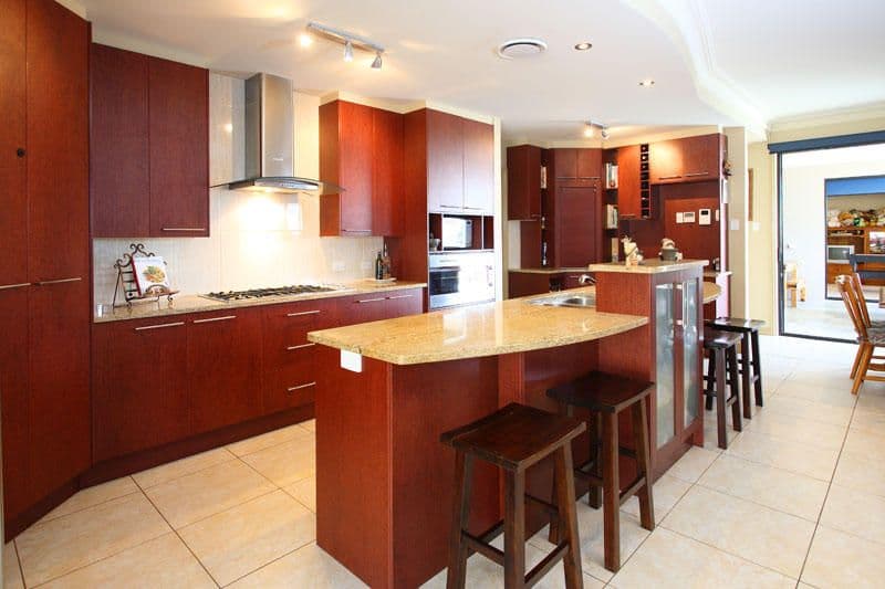 2 Capella Place, BRIDGEMAN DOWNS QLD 4035, Bridgeman Downs - Thumbnail 2
