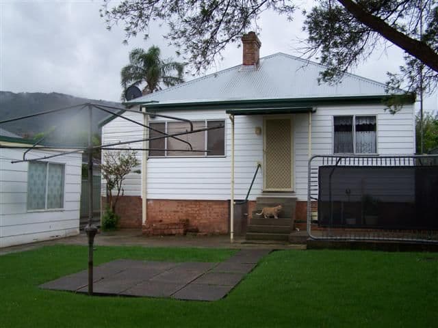 4  Harbord Street, THIRROUL NSW 2515, Thirroul - Thumbnail 2