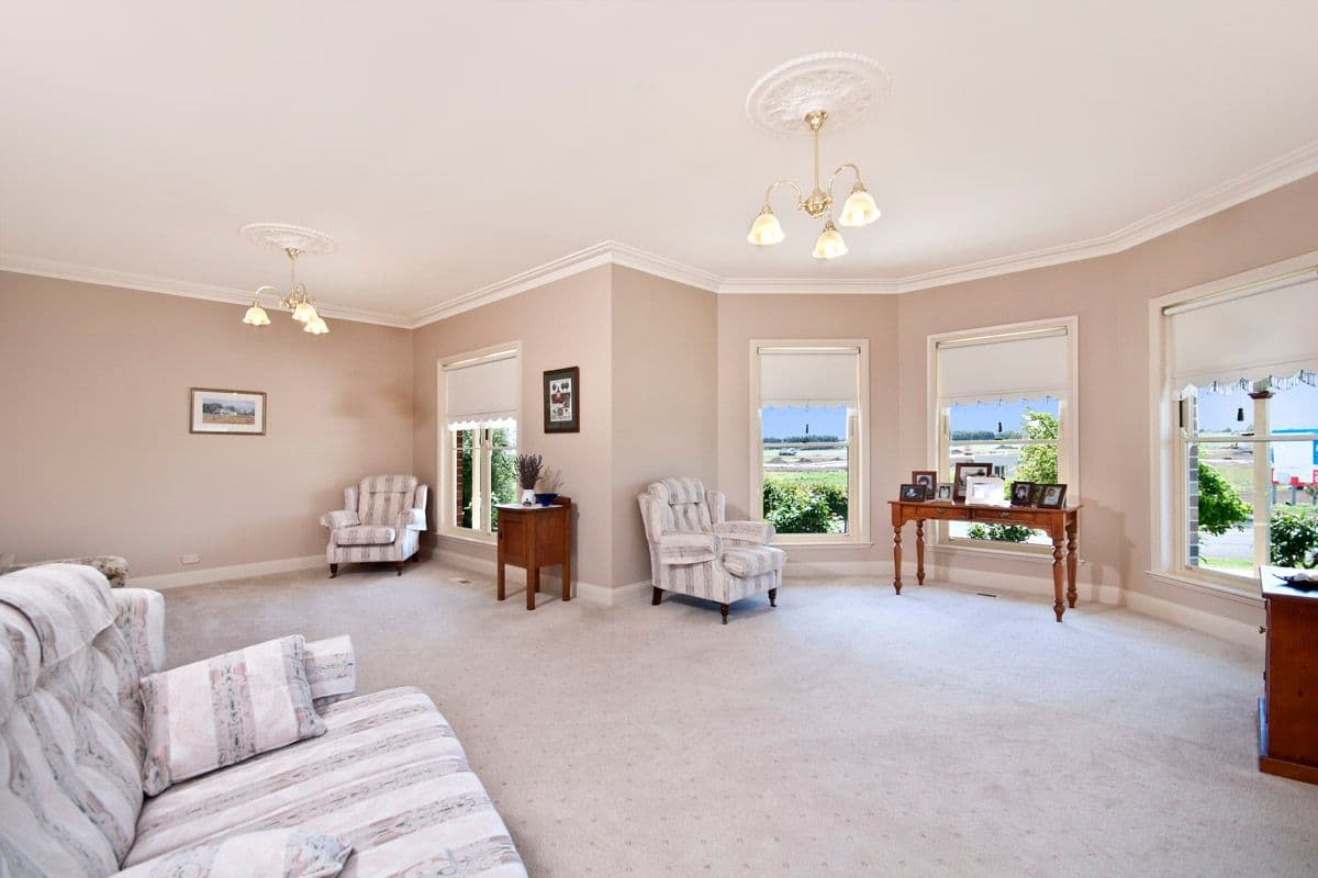151 Whites Road, WARRNAMBOOL VIC 3280, Warrnambool - Thumbnail 2