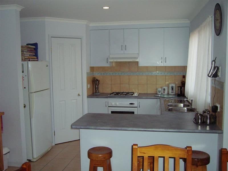 19 Stephellen Way, CRANBOURNE WEST VIC 3977, Cranbourne West - Thumbnail 3