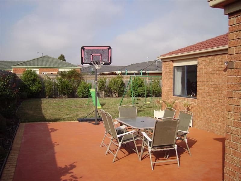 19 Stephellen Way, CRANBOURNE WEST VIC 3977, Cranbourne West - Thumbnail 4