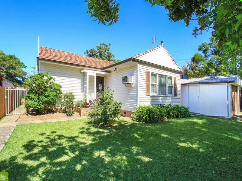2 Albert Street, UNANDERRA NSW 2526, Unanderra - Image 1