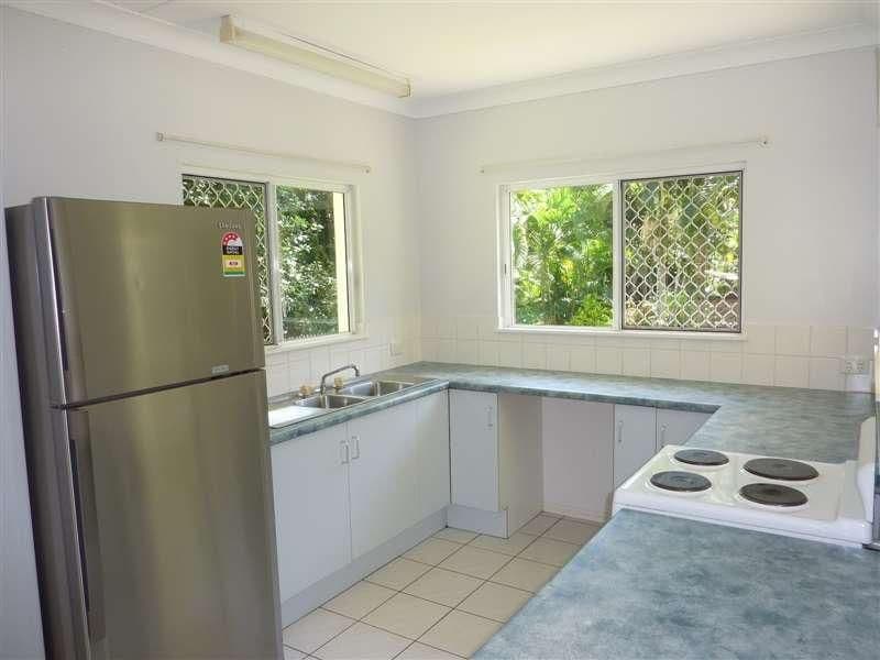 52 Callum Street, MOOROOBOOL QLD 4870, Mooroobool - Thumbnail 4