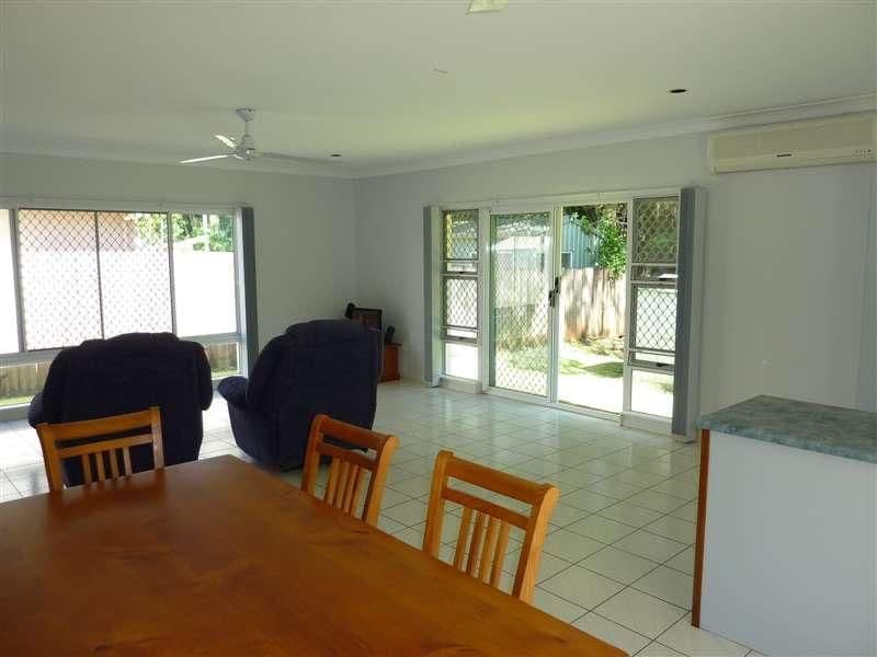 52 Callum Street, MOOROOBOOL QLD 4870, Mooroobool - Thumbnail 5