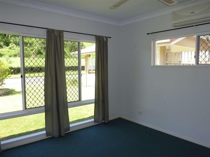 52 Callum Street, MOOROOBOOL QLD 4870, Mooroobool - Thumbnail 8
